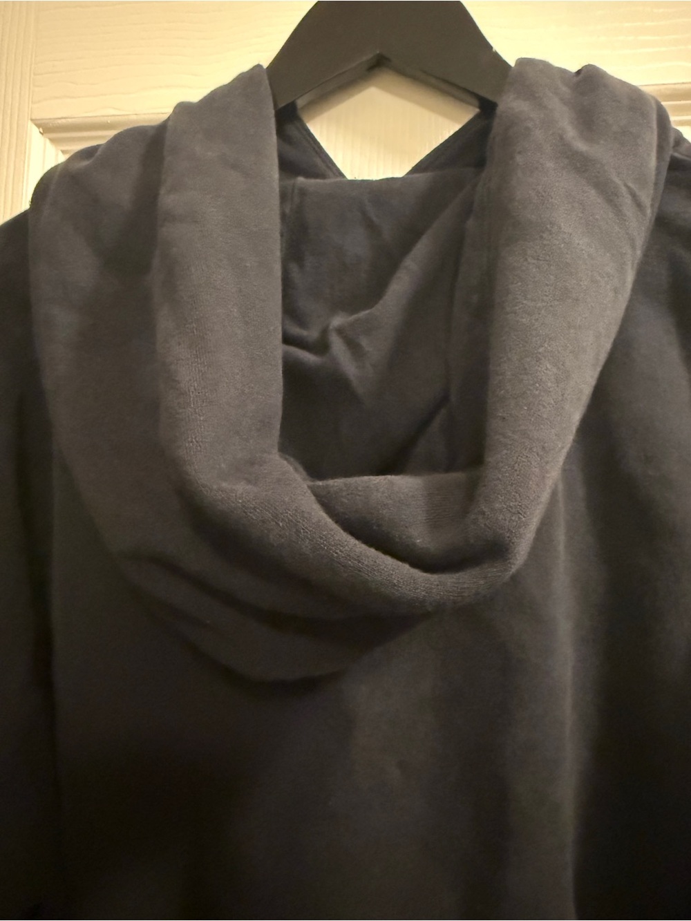 Aeropostale Black Women's Sweatshirt - Picture 3 of 4
